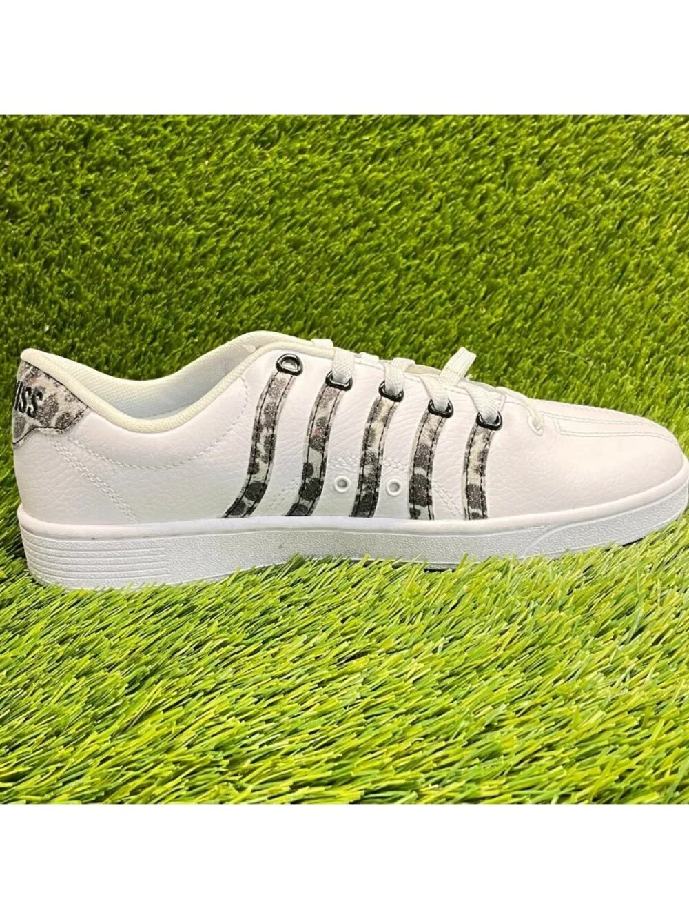 K-Swiss Court Pro II Leopard Womens Size 9 White Black Athletic Shoes Sneakers